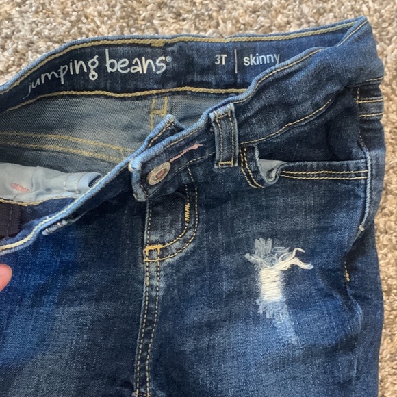 2 pairs of Jumping Bean Denim 3T - Picture 6 of 7